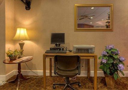 Econo Lodge Inn & Suites Lumberton Negocio foto